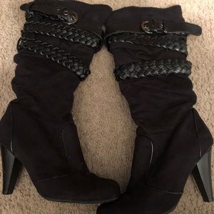 Wild Rose Black heeled boots